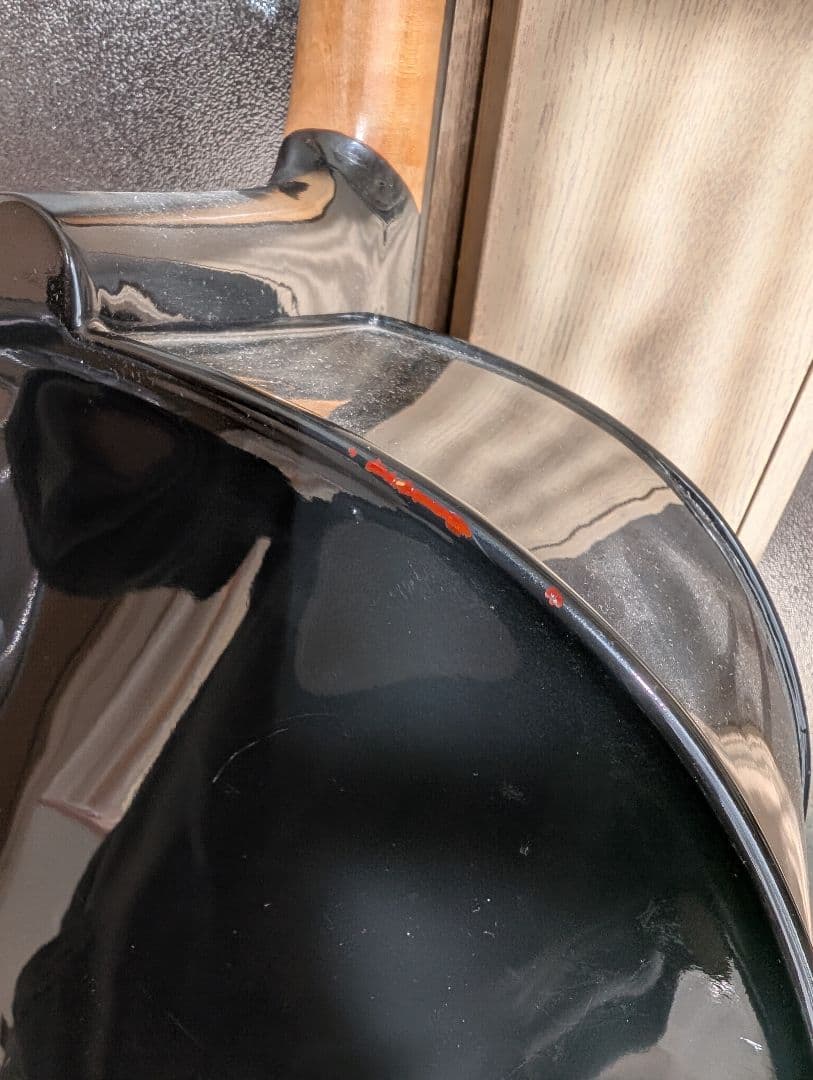 詳細不明　黒塗装チェロ付属品あり