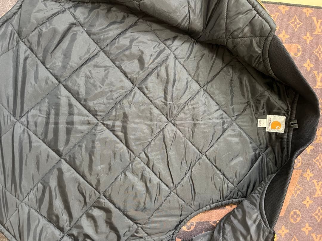 Carhartt ブラック ジップアップベスト