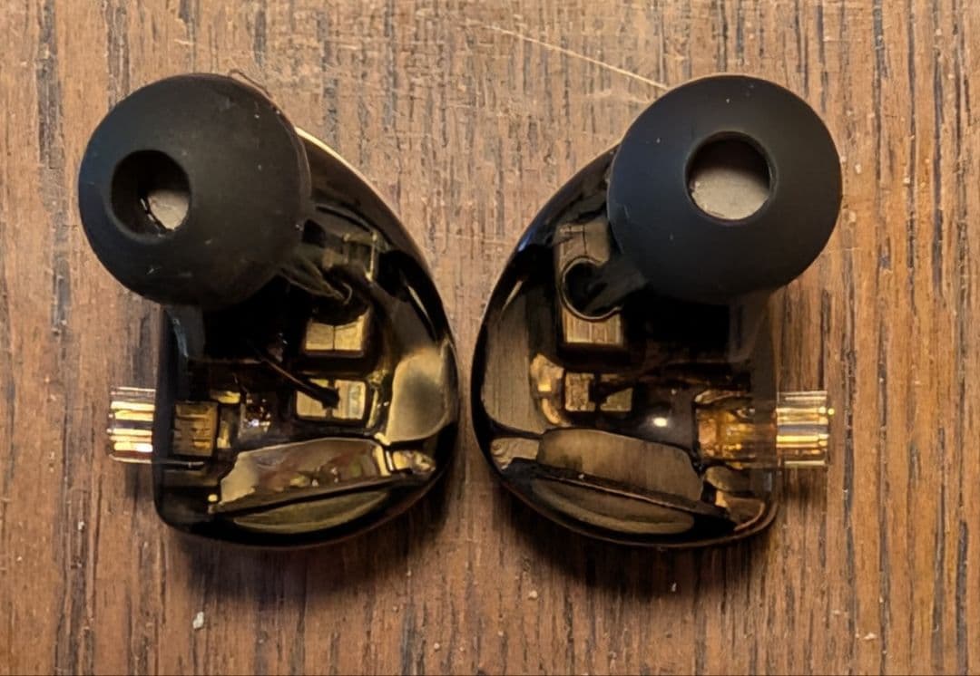 KZ Sonata スイッチ無　4.4mm 銀線リケーブル付き