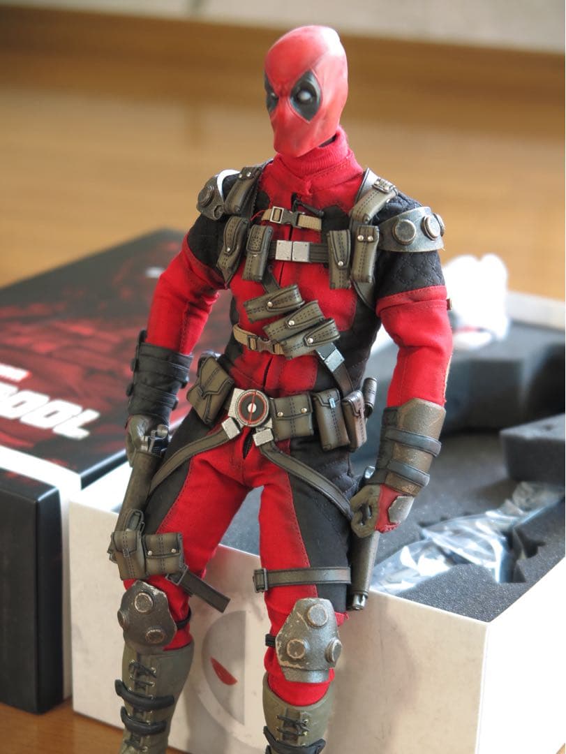 ホットトイズ サイドショウ デッドプール 1/6 フィギュア マーベル