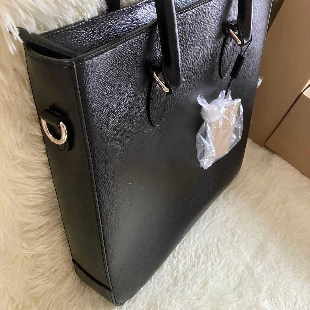バーバリー　訳あり　タグ付き未使用　2WAY 保存袋　化粧箱　ビジネス　トート