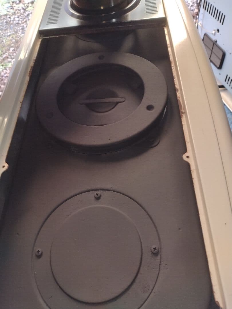 札幌市内受渡し限定❗️サンポット床暖対応❗️煙突式ストーブ❗️