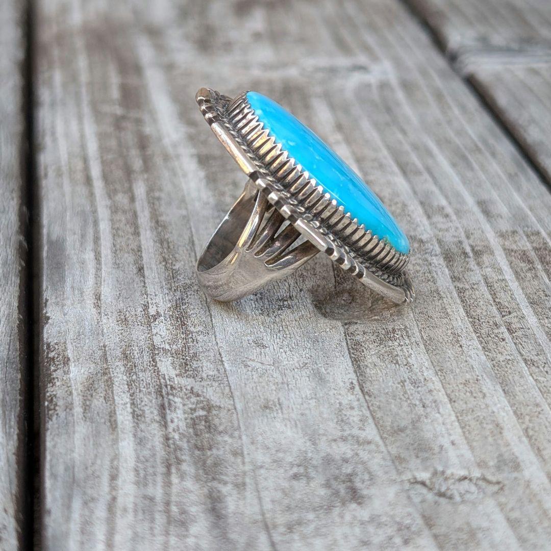 大粒のターコイズリング　インディアンジュエリー