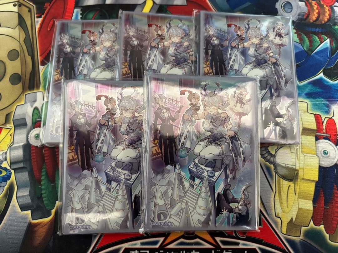 遊戯王OCG トラップホリック　スリーブ　100枚セット　ラビュリンス