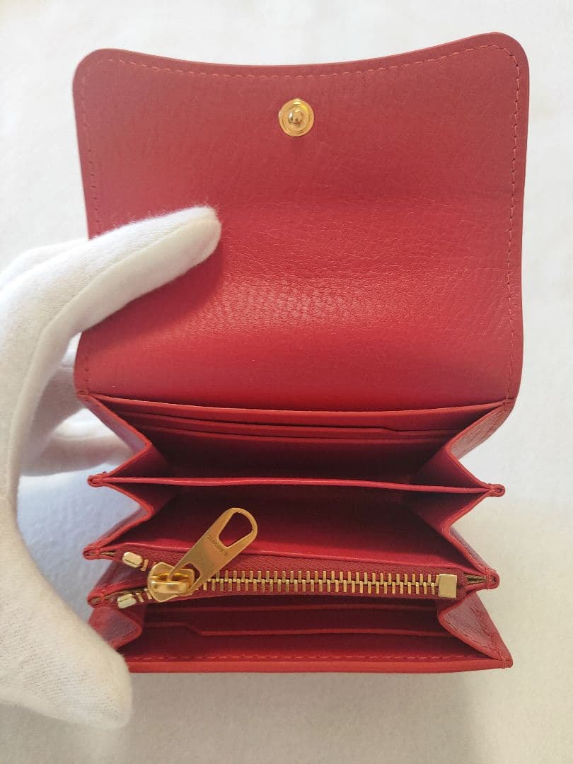 maya.【新品】 イルビゾンテ 二つ折り財布 コンパクト トマトレッド