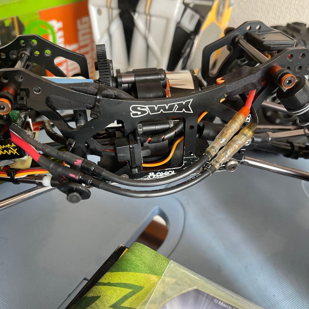 けんです。プロポ受信機なし　Axial AX10 スコーピオン