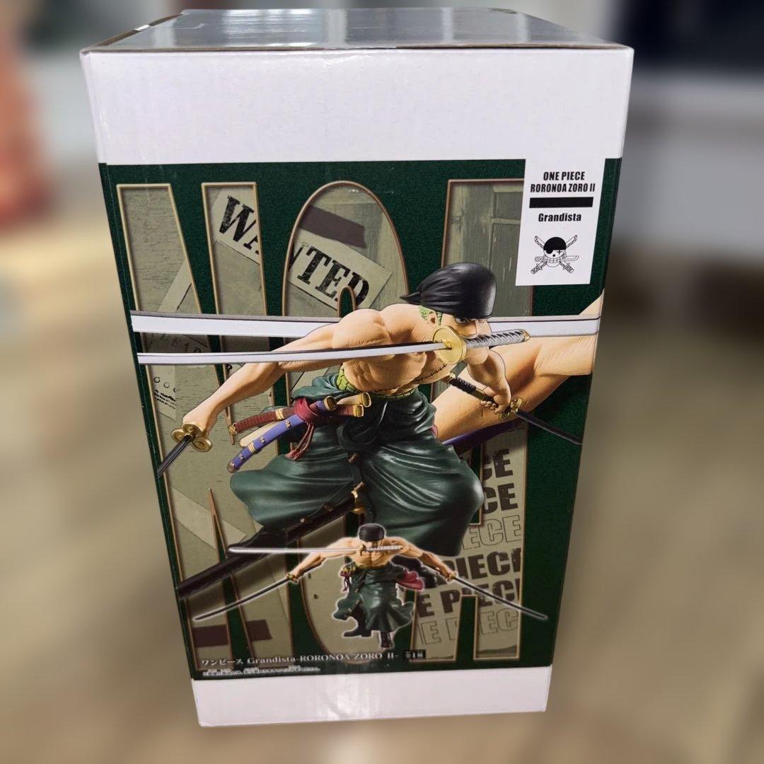 【未開封】【送料無料】【８個】ワンピース ロロノア・ゾロ フィギュア