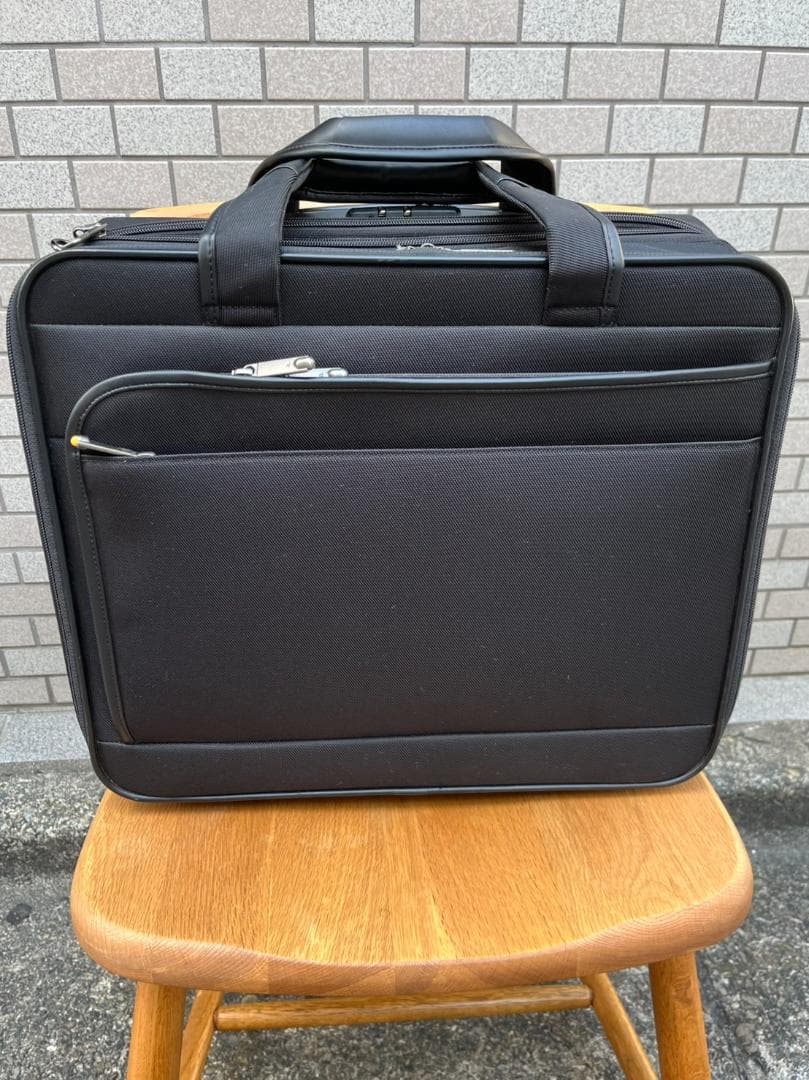 ☆ace. キャリーケース　ビジネスバッグ　機内持ち込みサイズ　2-3泊