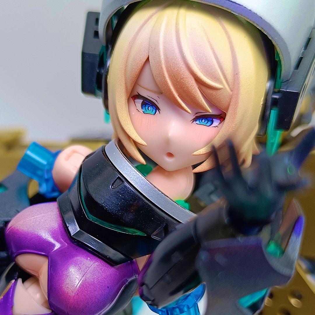 メガミデバイス　エクソシスト WIDOW バイクライダー　プラモデル　塗装完成品