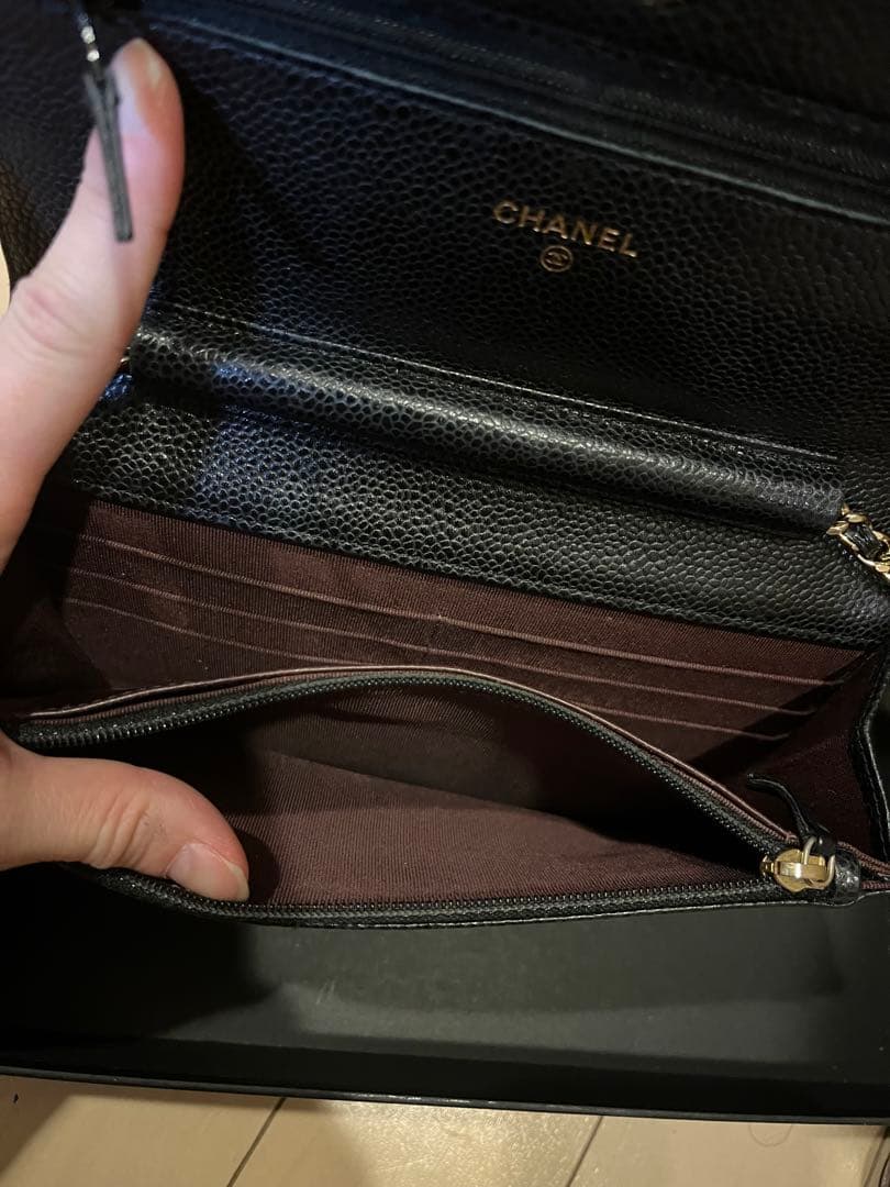 正規品　CHANEL チェーンウォレット　ショルダー　キャビアスキン　ゴールド
