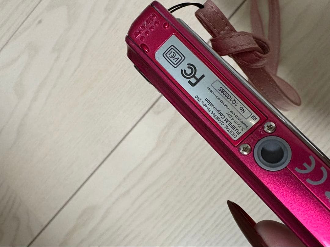 デジタルカメラ FUJIFILM fine pix z90