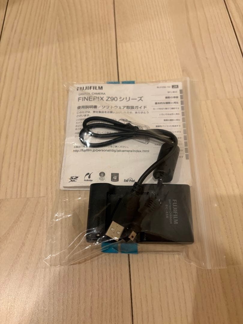 デジタルカメラ FUJIFILM fine pix z90