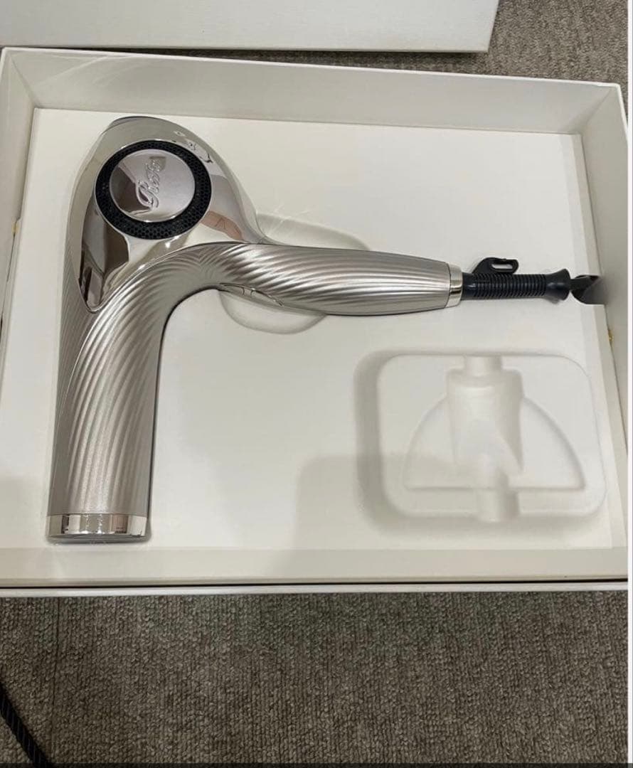 【最終値下げ即購入歓迎、即日発送】ReFa BEAUTECH DRYER リファ