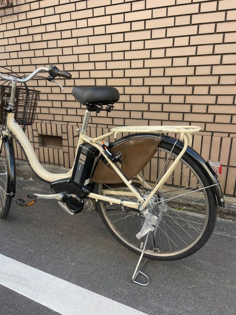 6.6Ahブリヂストン電動アシスト自転車 クリーム色 前カゴ付き