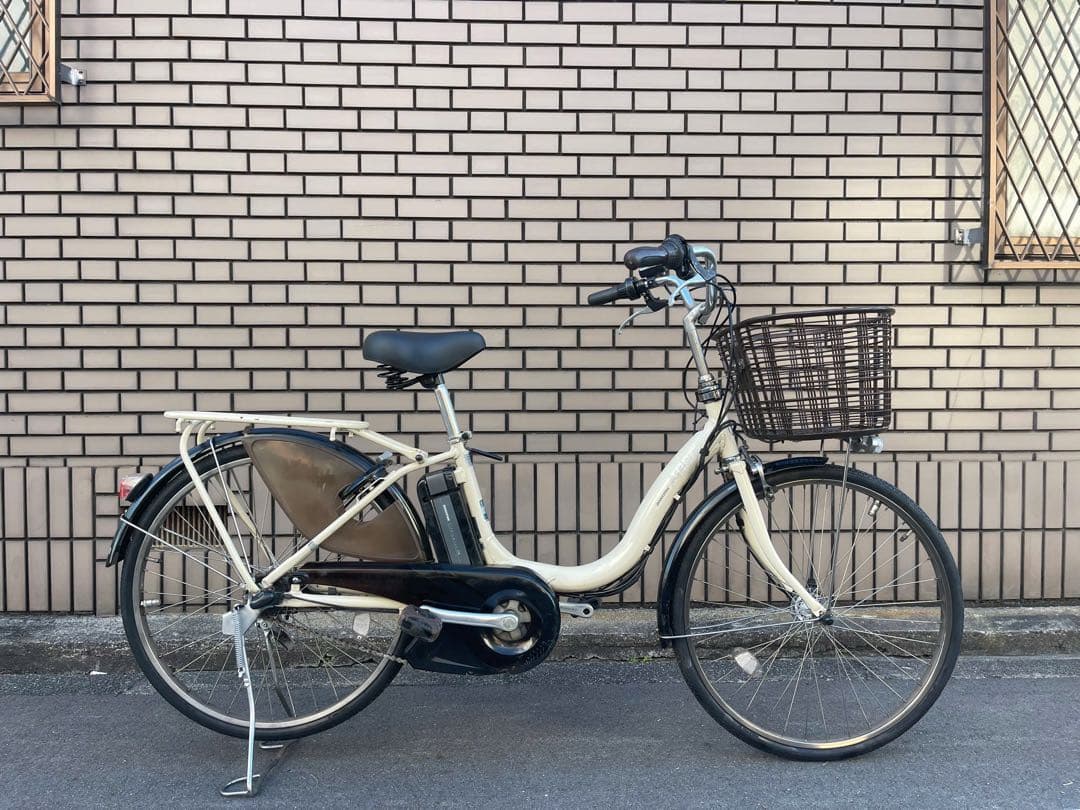 6.6Ahブリヂストン電動アシスト自転車 クリーム色 前カゴ付き