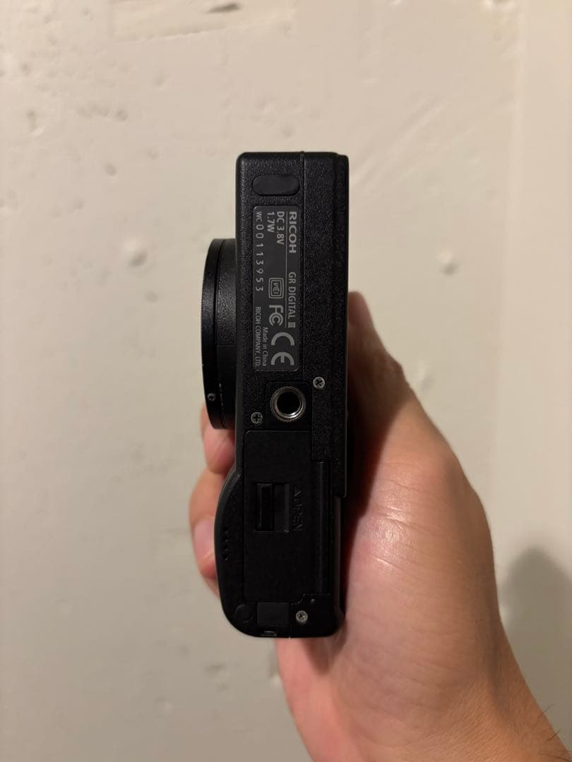 美品RICOH GR DIGITAL iii コンパクトデジタルカメラ