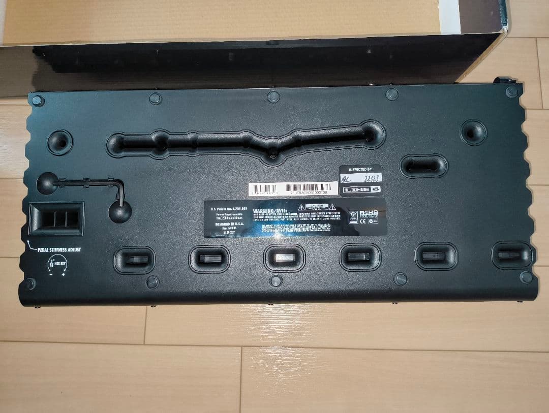 LINE6 POD X3 LIVE 箱、ソフトケース付き