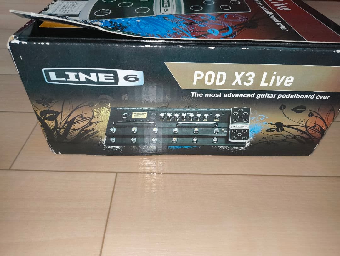 LINE6 POD X3 LIVE 箱、ソフトケース付き