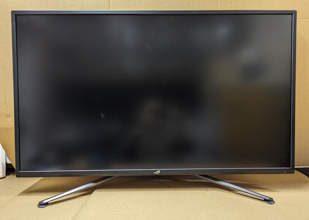 ディスプレイ・モニター本体 ASUS XG43UQ