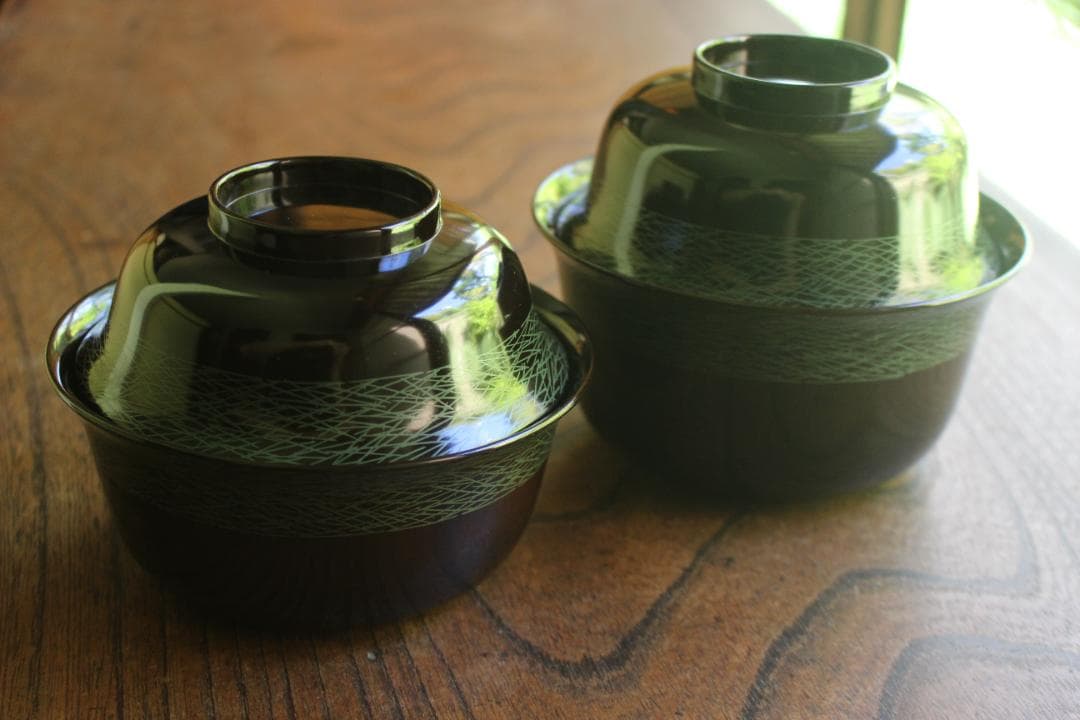 時代逸品！時代黒漆に風情ある青漆松葉蒔絵の映える四つ椀（検京塗懐石道具煮物椀