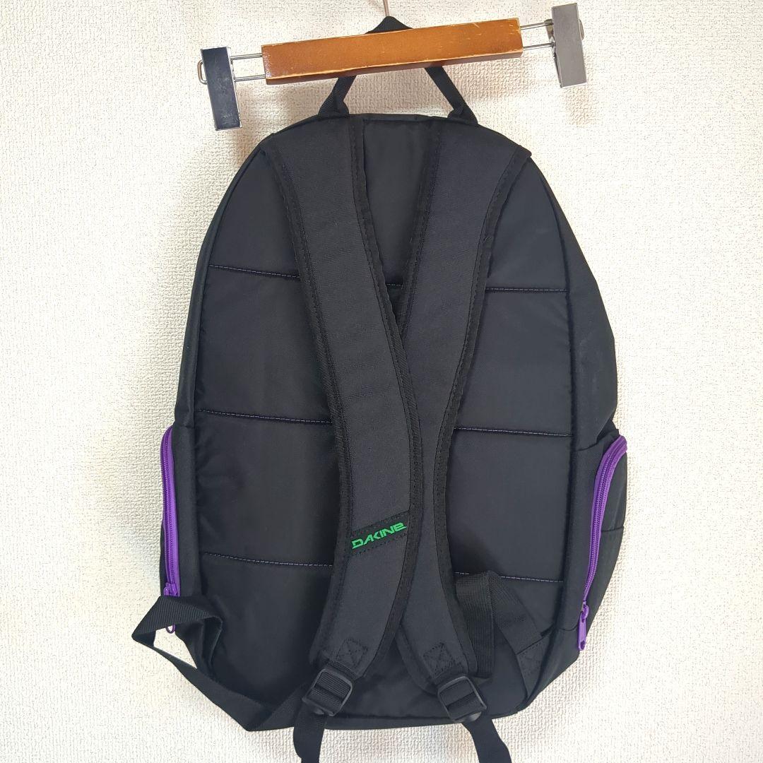 DAKINE リュック 黒 スケートボード柄