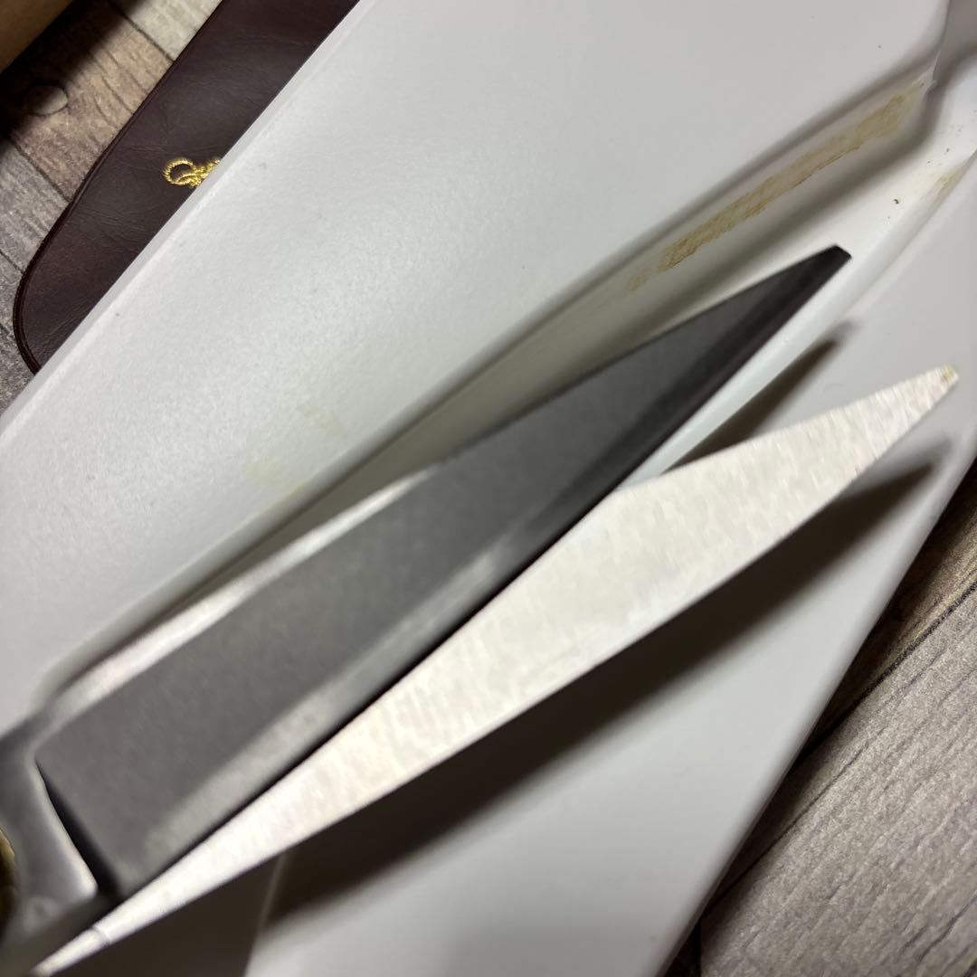 クロバー プロ仕様 青紙使用 裁ち鋏 裁ちバサミ 東鋏 24cm 洋裁 手芸