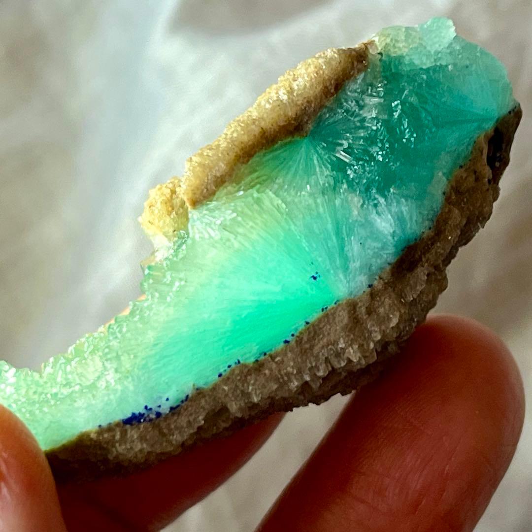 グリーンブルー アラゴナイト 172ct 宝石 原石 パキスタン 鉱物 天然石