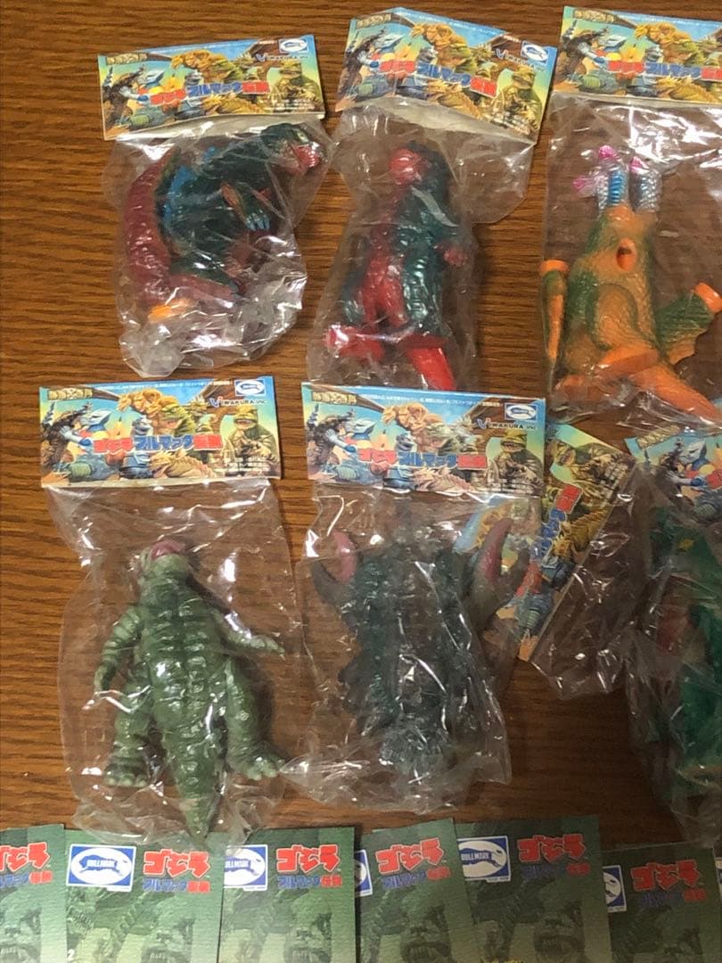て*ん様 ゴジラ　ブルマァク伝説　怪獣　ソフビ