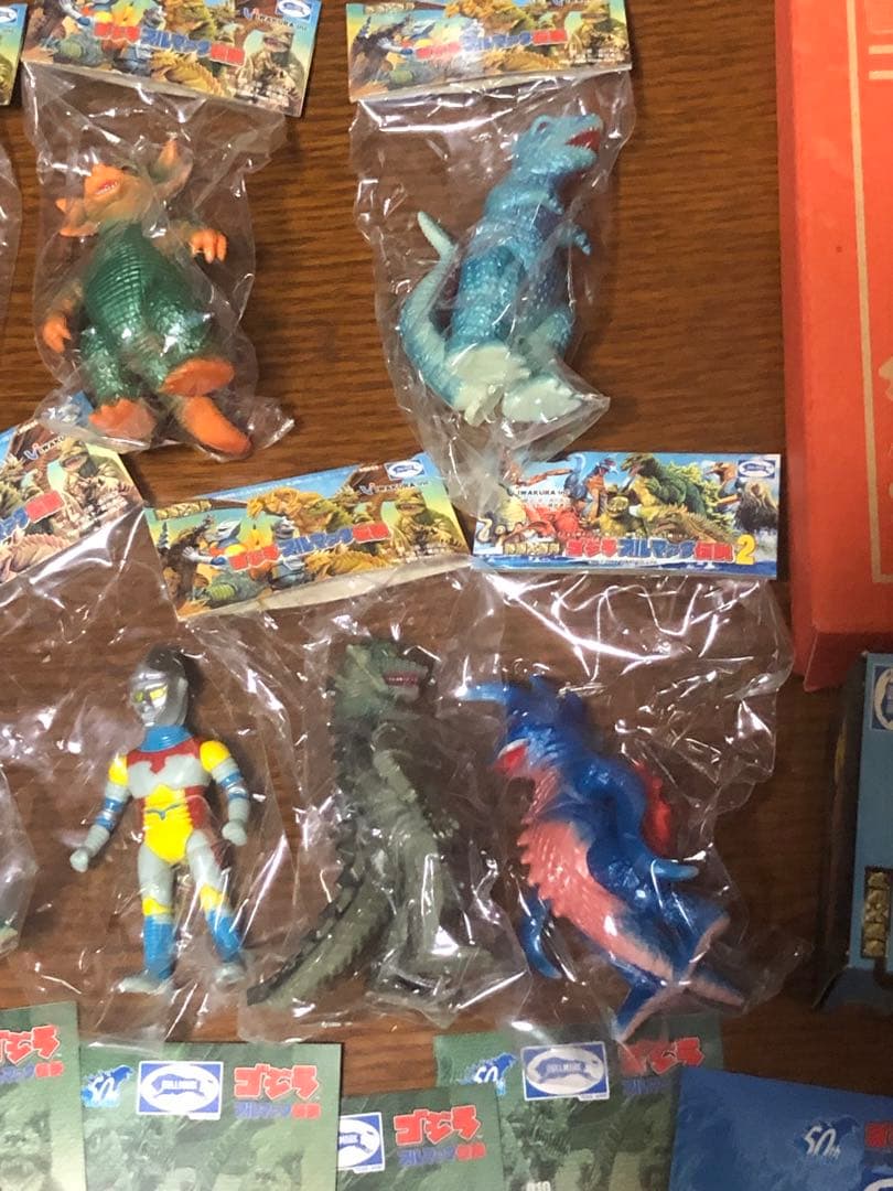 て*ん様 ゴジラ　ブルマァク伝説　怪獣　ソフビ