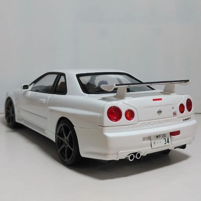 1/24　R34 スカイライン GTR VスペックII　プラモデル完成品