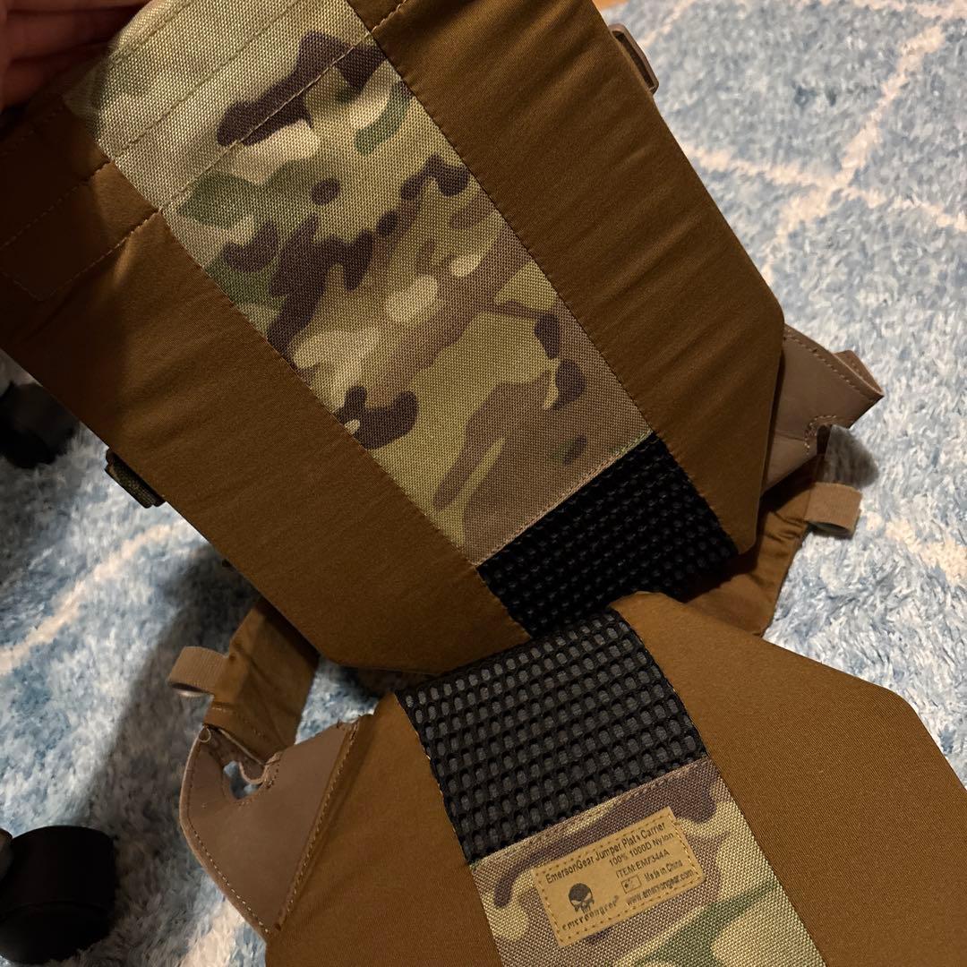 EMERSON製　プレートキャリア タクティカルベスト　エマーソン製