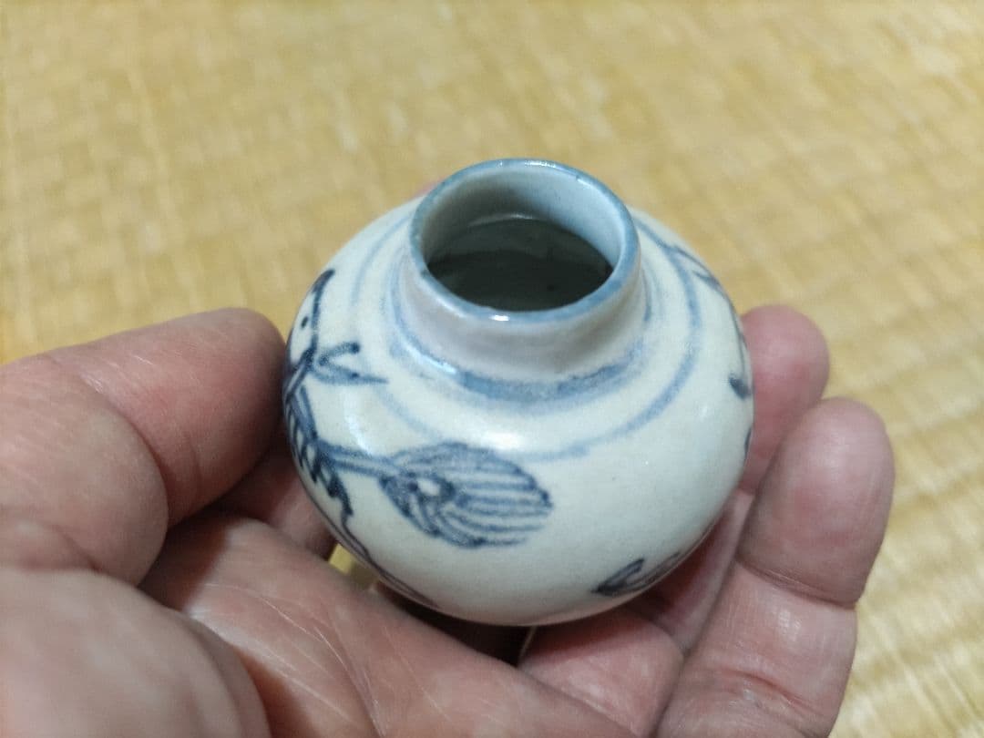 古染付　中国　小壷　麒麟　無傷　高5.8ｃｍ