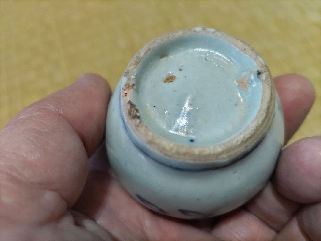 古染付　中国　小壷　麒麟　無傷　高5.8ｃｍ