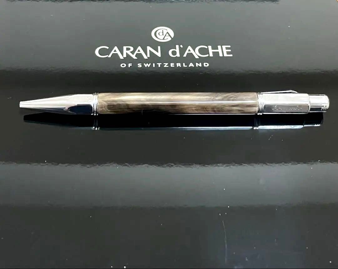 カランダッシュ　バリアスシリーズ　ボールペン　ゼブホーン　黒