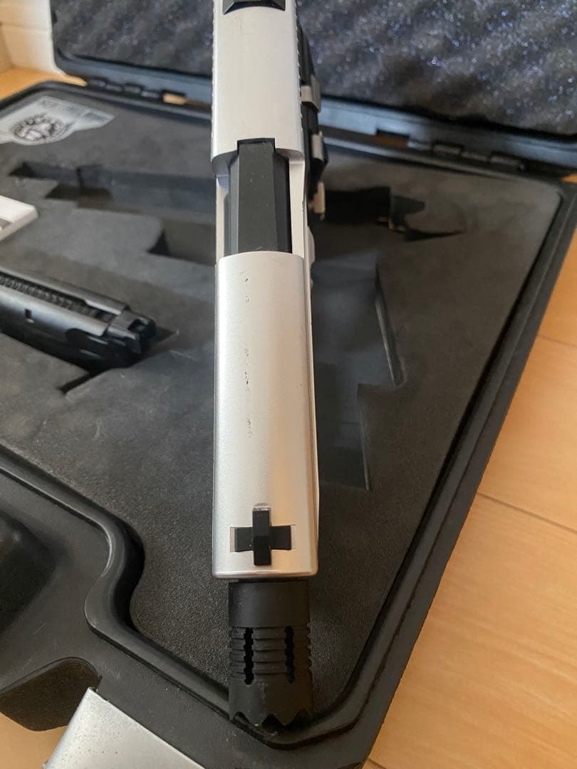 東京マルイ　センチネルナイン〈レオンモデル〉　バイオハザード