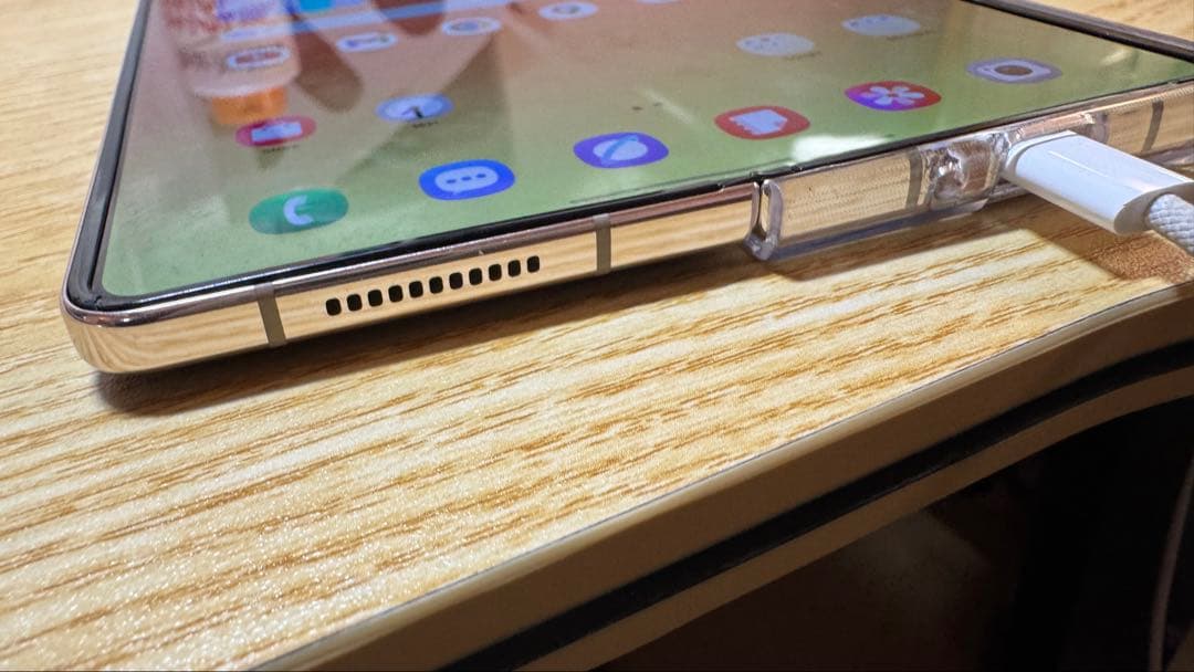 samsung zfold4 本体　訳がある