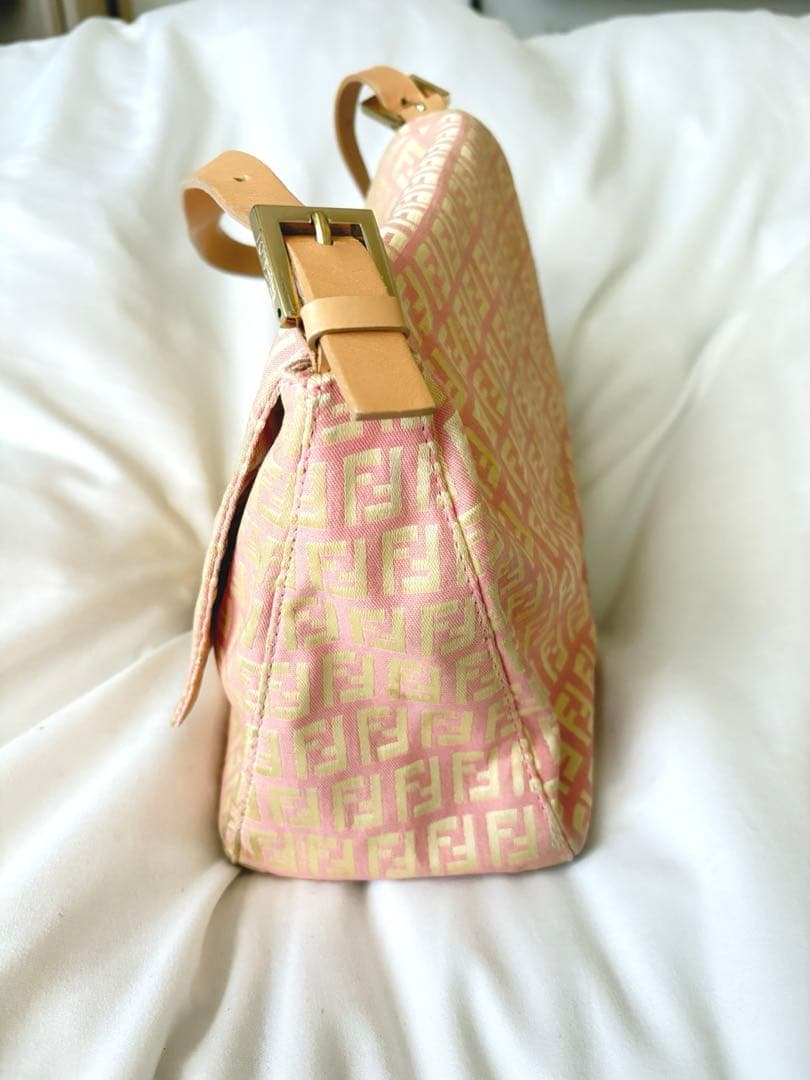 fendi ズッカ　ピンク　バッグ　ショルダー