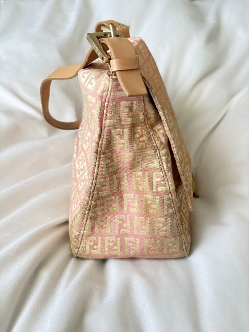fendi ズッカ　ピンク　バッグ　ショルダー