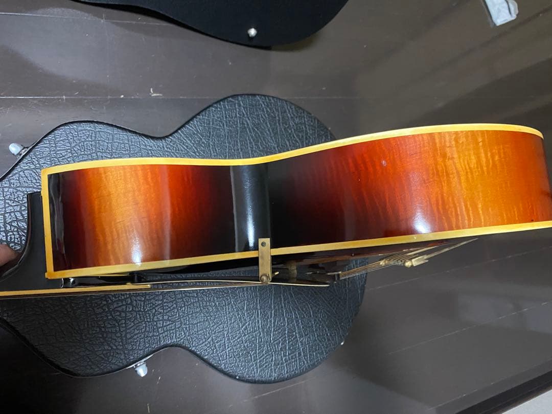 アコースティックギター　jumbo