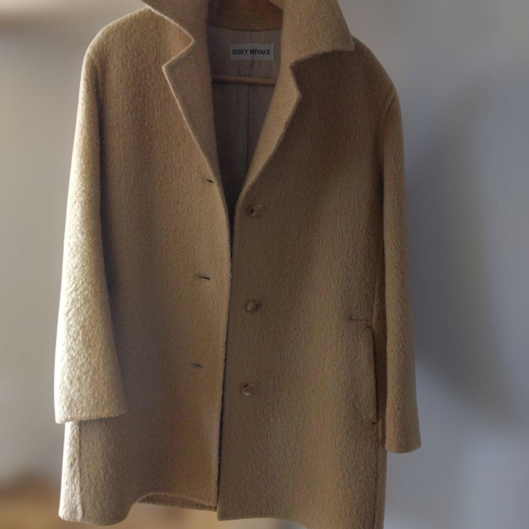 ISSEY MIYAKE ベージュ チェスターコート