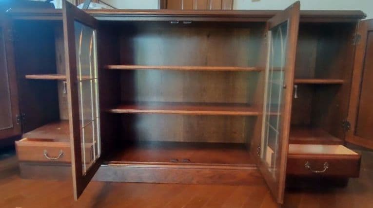 カリモクのサイドボード