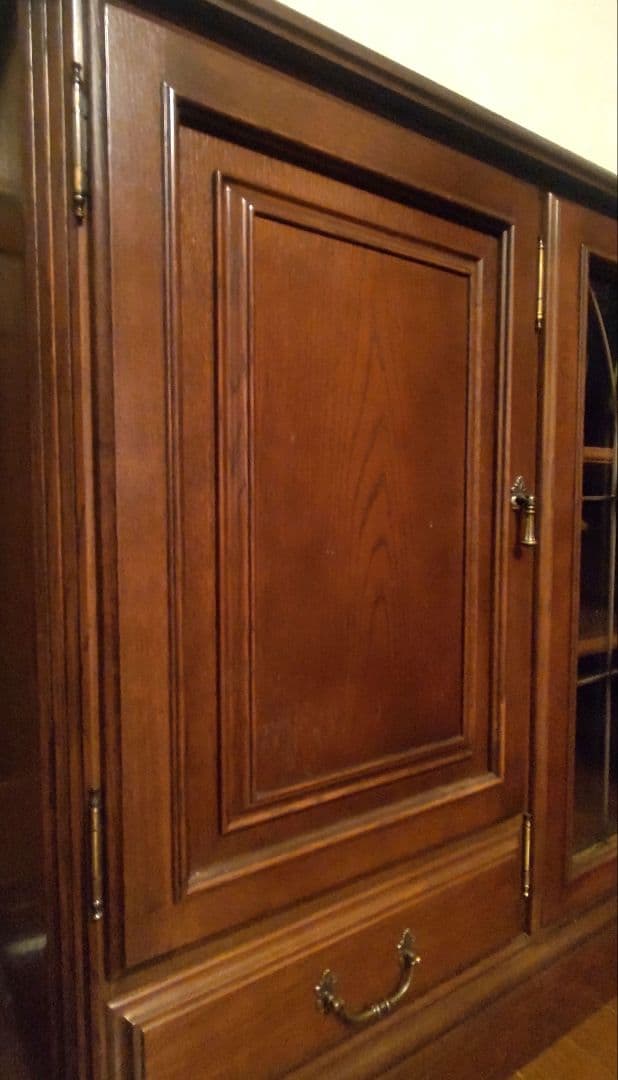 カリモクのサイドボード