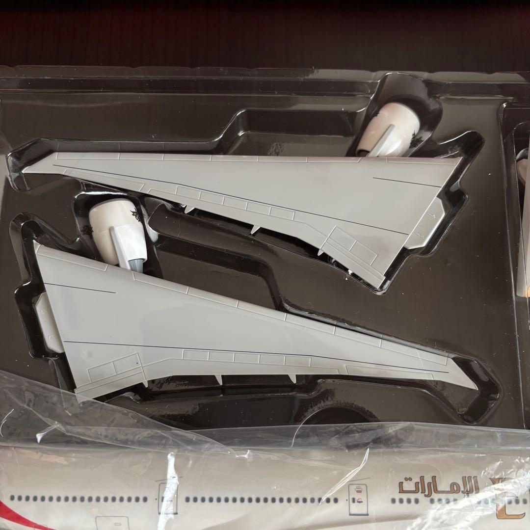 エミレーツ航空 Boeing 777-300ER 1/200