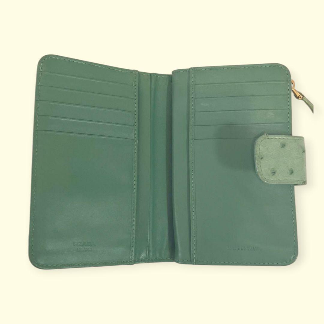 【kanmi✩.*˚】PRADA 二つ折り財布　オーストリッチ