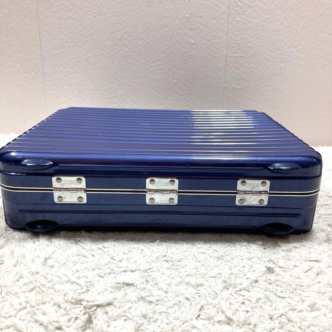 極美品 リモワ アタッシュケース リンボ 紺 ポリカーボネート 19L ビジネス