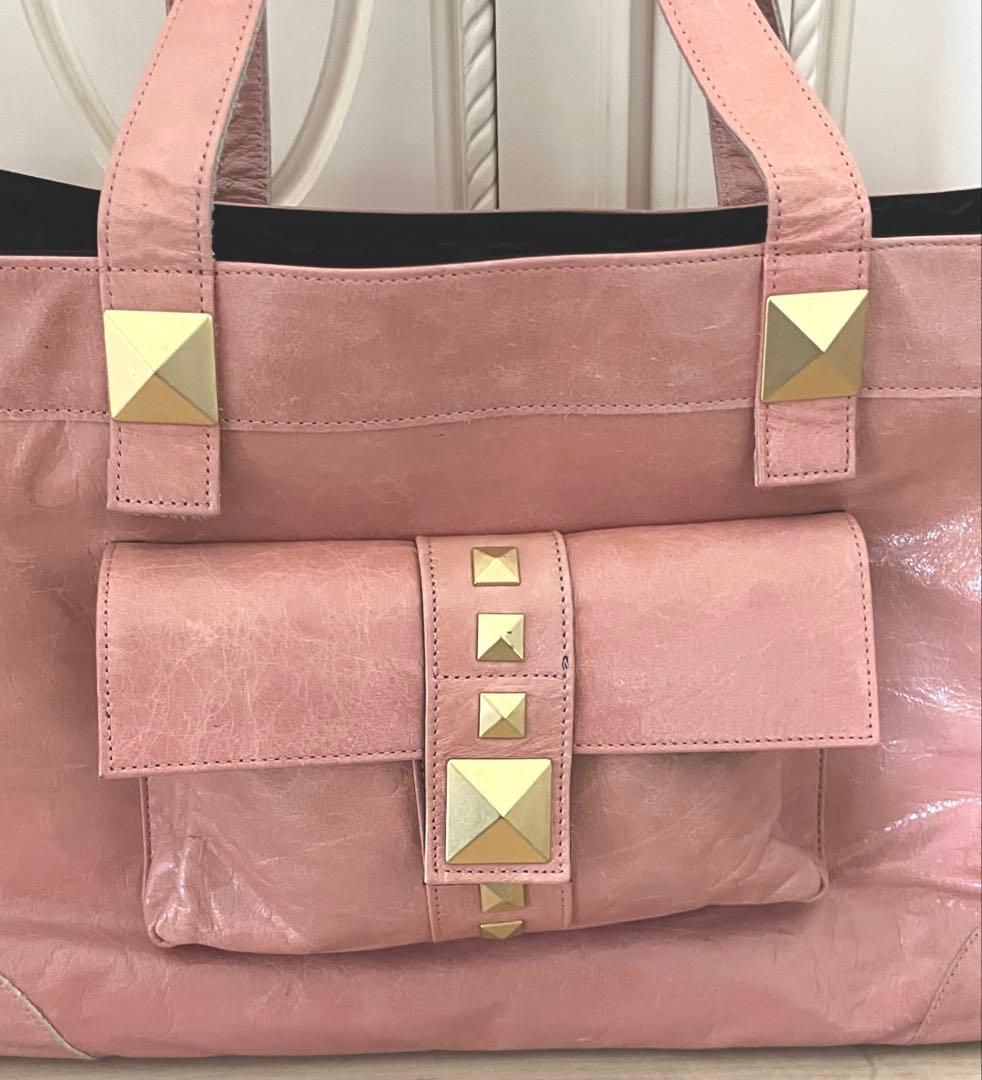 voyage for lala スタッズ付きピンクレザー　キャリーバッグ
