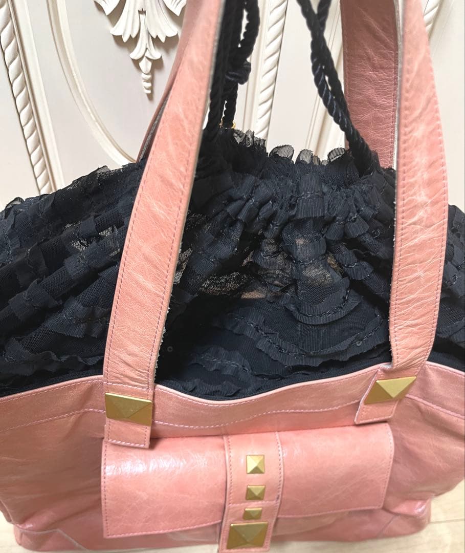 voyage for lala スタッズ付きピンクレザー　キャリーバッグ