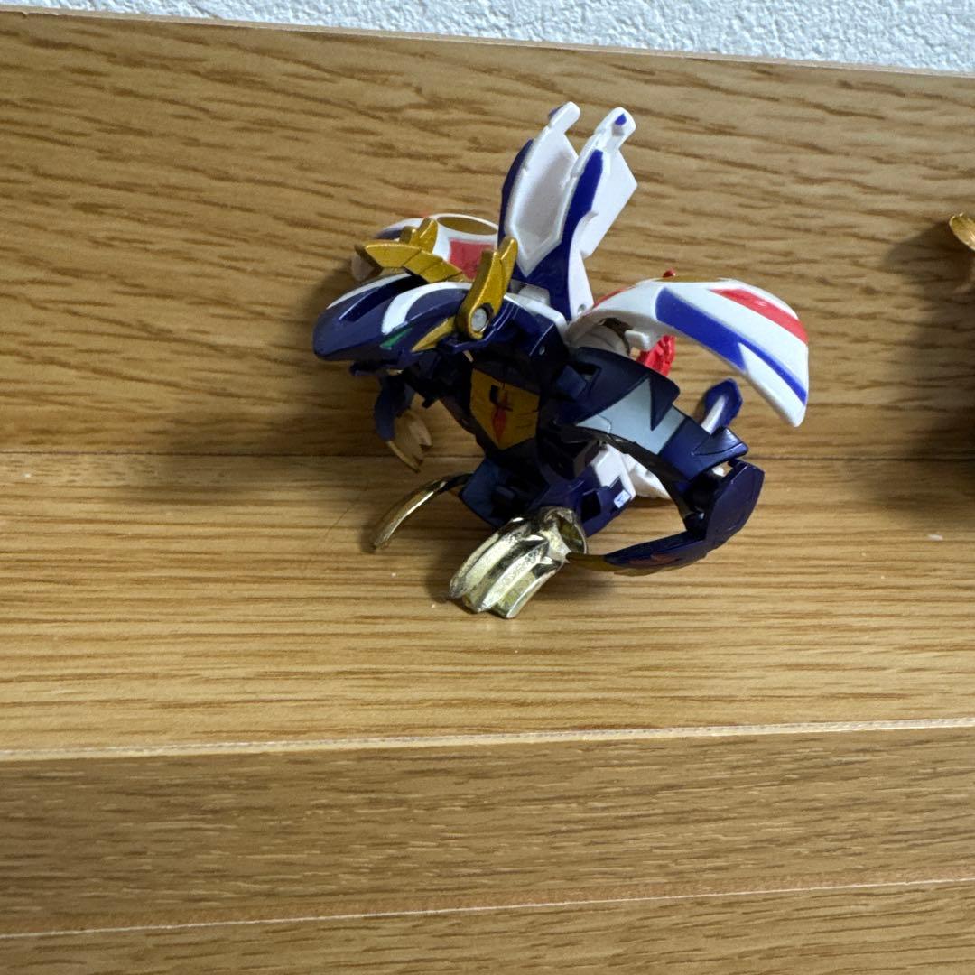 爆テク爆丸　全ムニキス、瞬ガリュウ、轟ホルス　セット