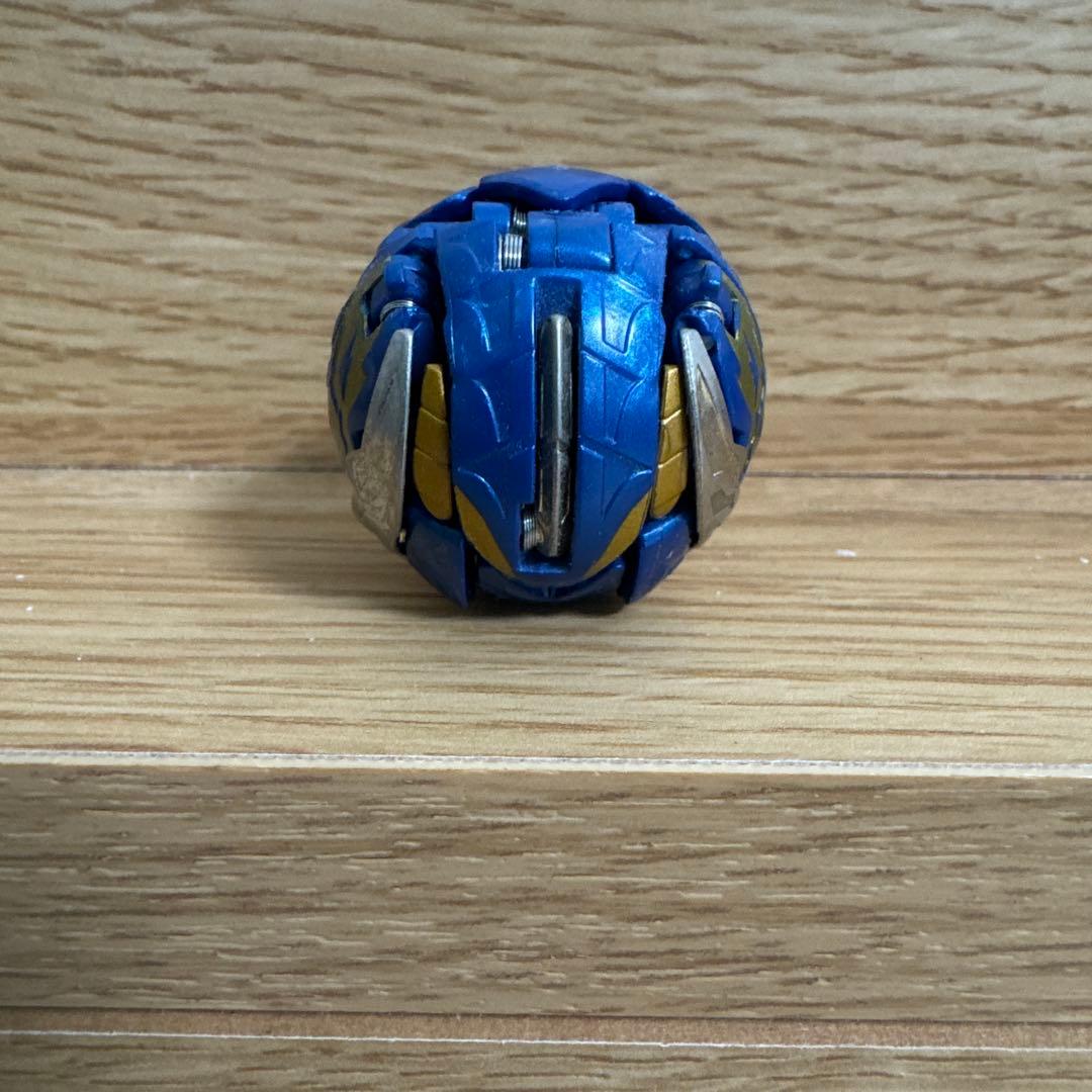 爆テク爆丸　全ムニキス、瞬ガリュウ、轟ホルス　セット