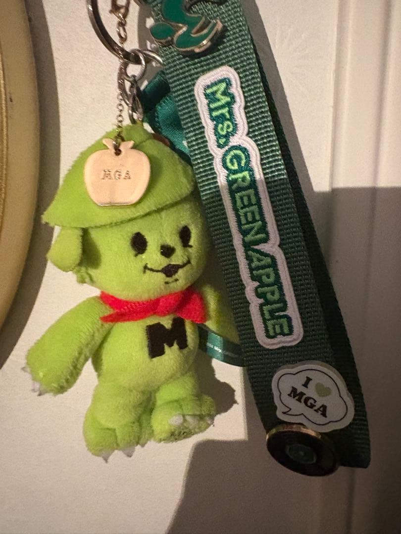 Ms. Green Apple メメル デコレーションストラップ付き